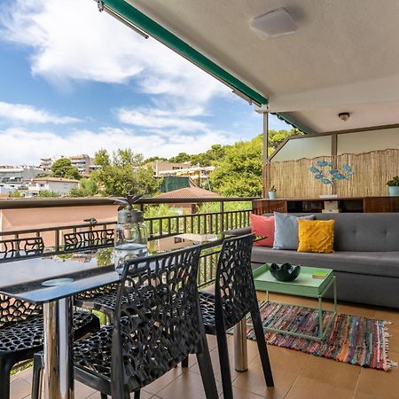 Beach Front Retro Hideaway In 萨洛 外观 照片