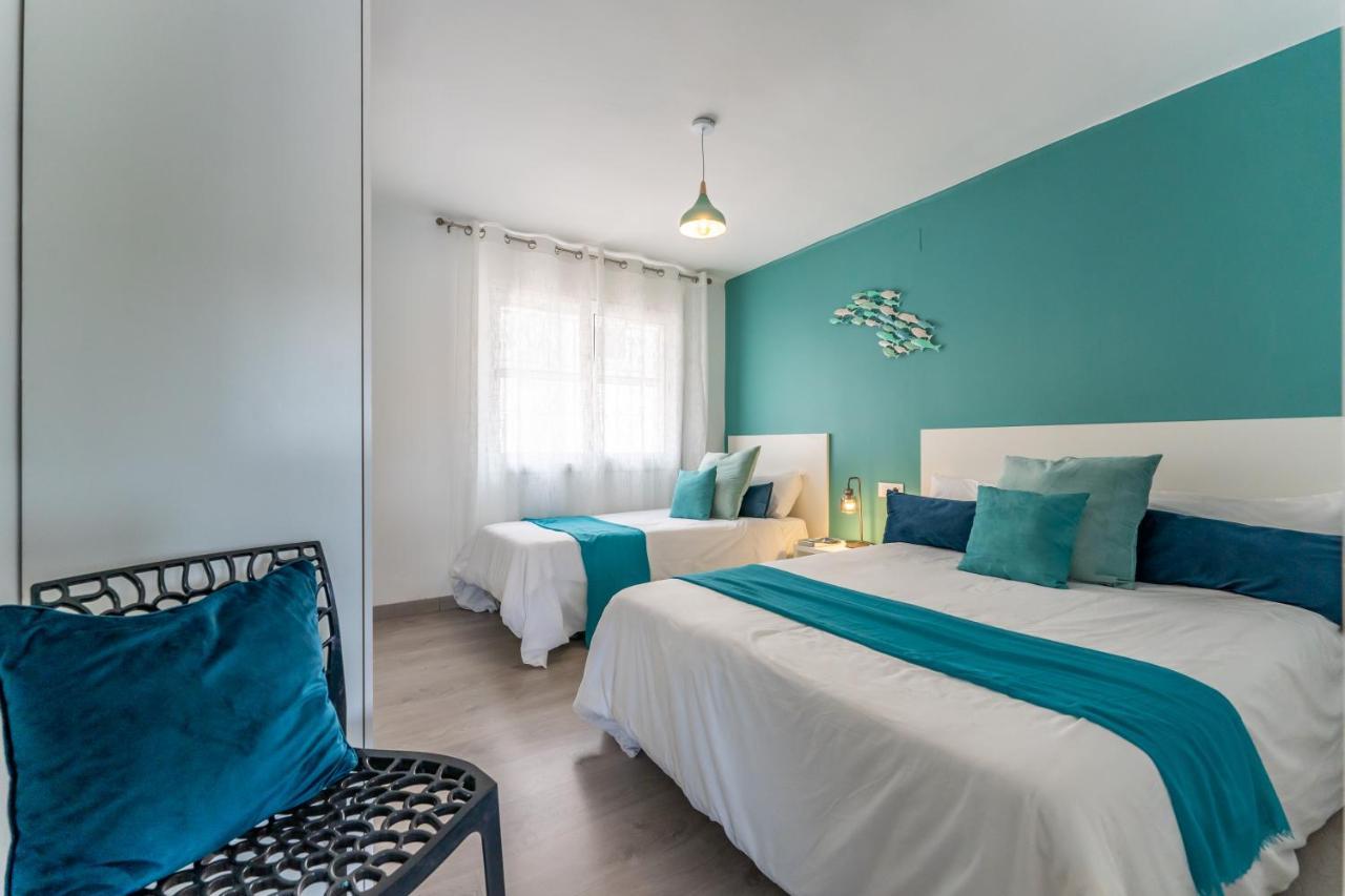 Beach Front Retro Hideaway In 萨洛 外观 照片