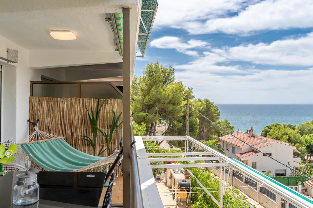 Beach Front Retro Hideaway In 萨洛 外观 照片