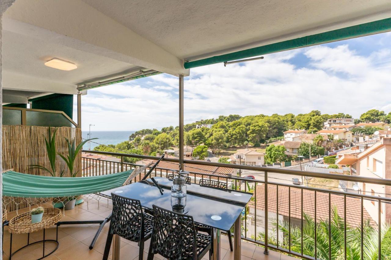 Beach Front Retro Hideaway In 萨洛 外观 照片
