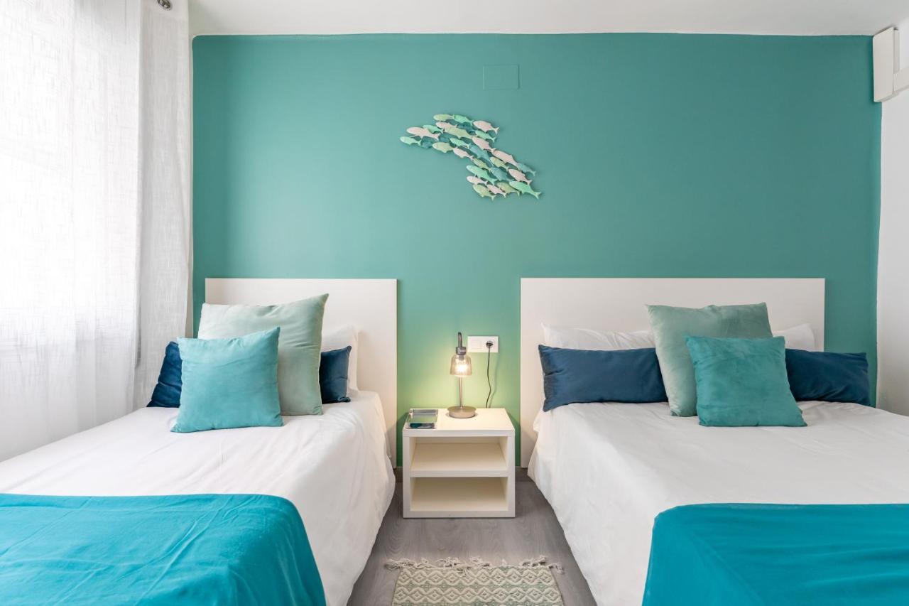 Beach Front Retro Hideaway In 萨洛 外观 照片